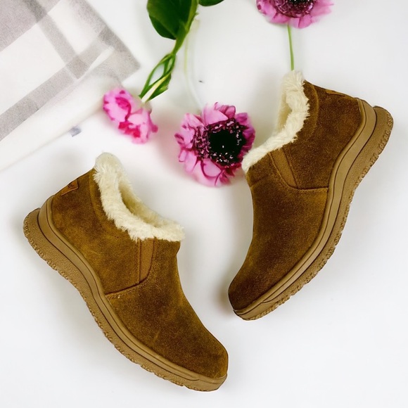 Minnetonka Shoes - Minnetonka Suede Water and Stain Resistant Slip On Moccasins Slippers 8